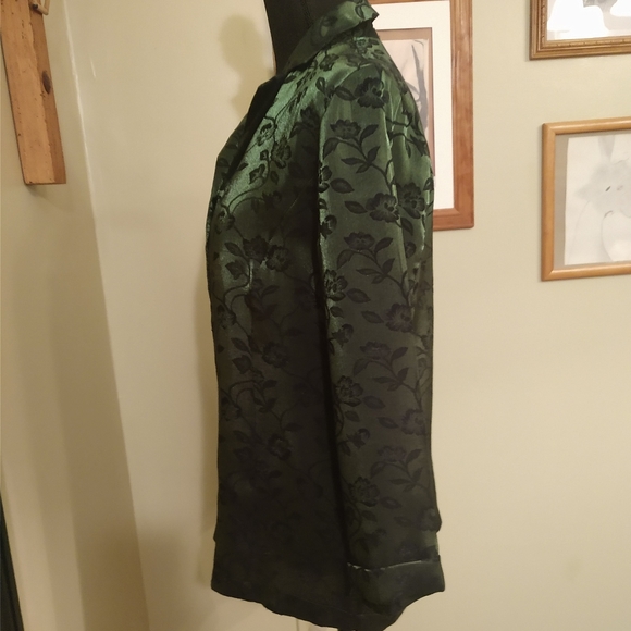 Blouse by C.l.o.t.h.e.s - Picture 3 of 5